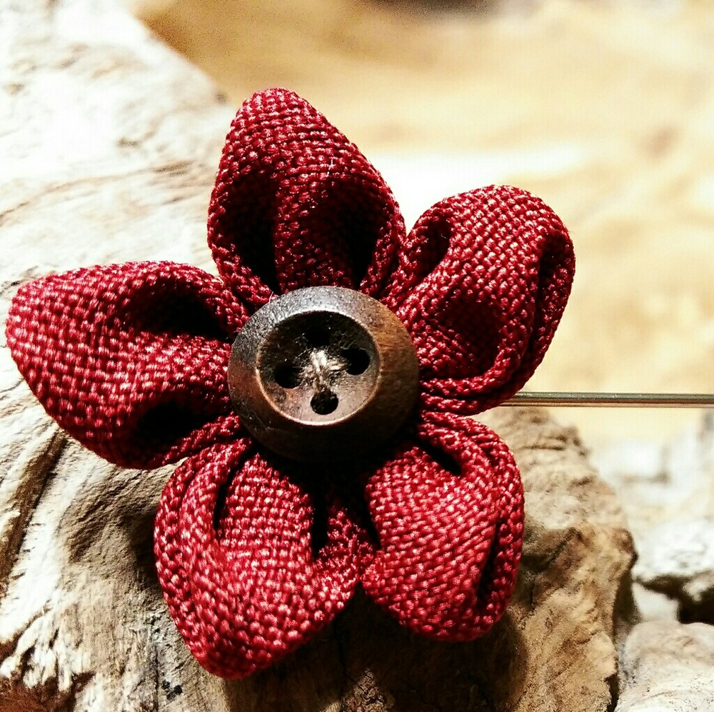 Exclusive Textured Lapel Accent